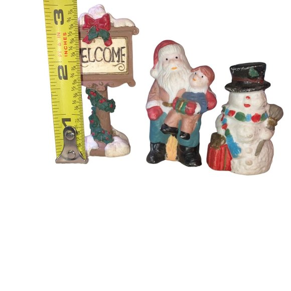 Christmas Village Figurines Custom Lot - Picture 6 of 11